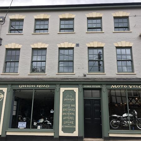 Union Road Moto Velo Accommodation Crediton Eksteriør billede