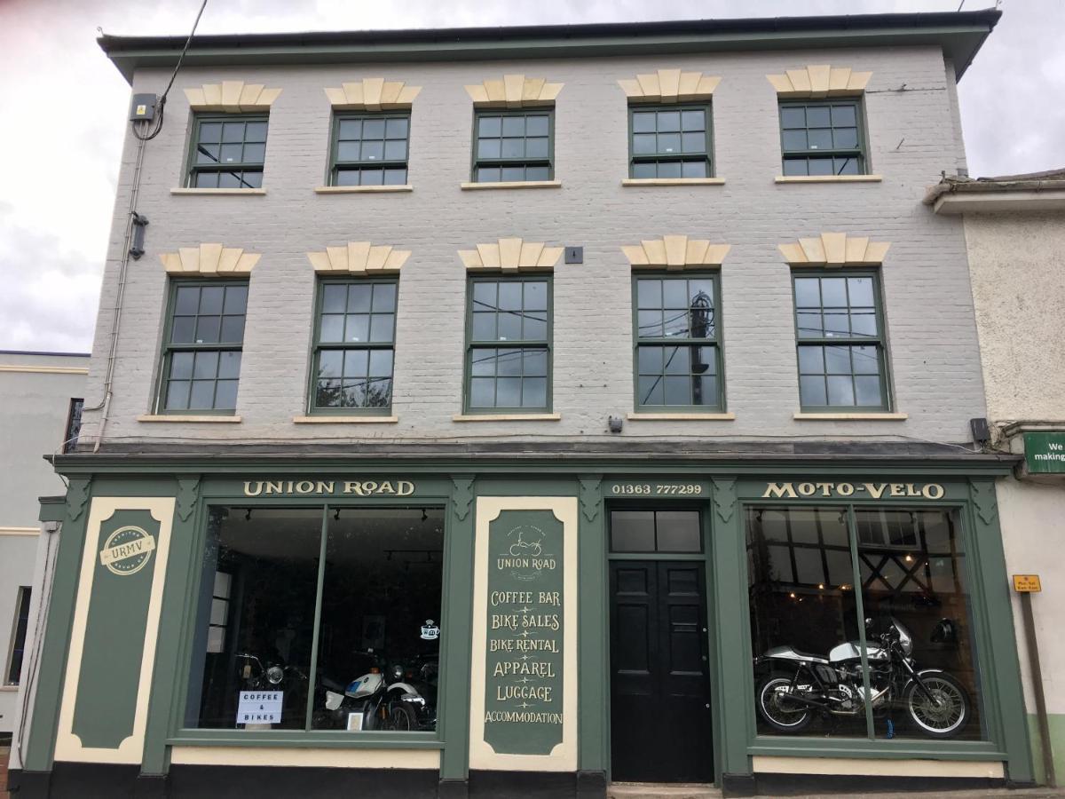 Union Road Moto Velo Accommodation Crediton Eksteriør billede